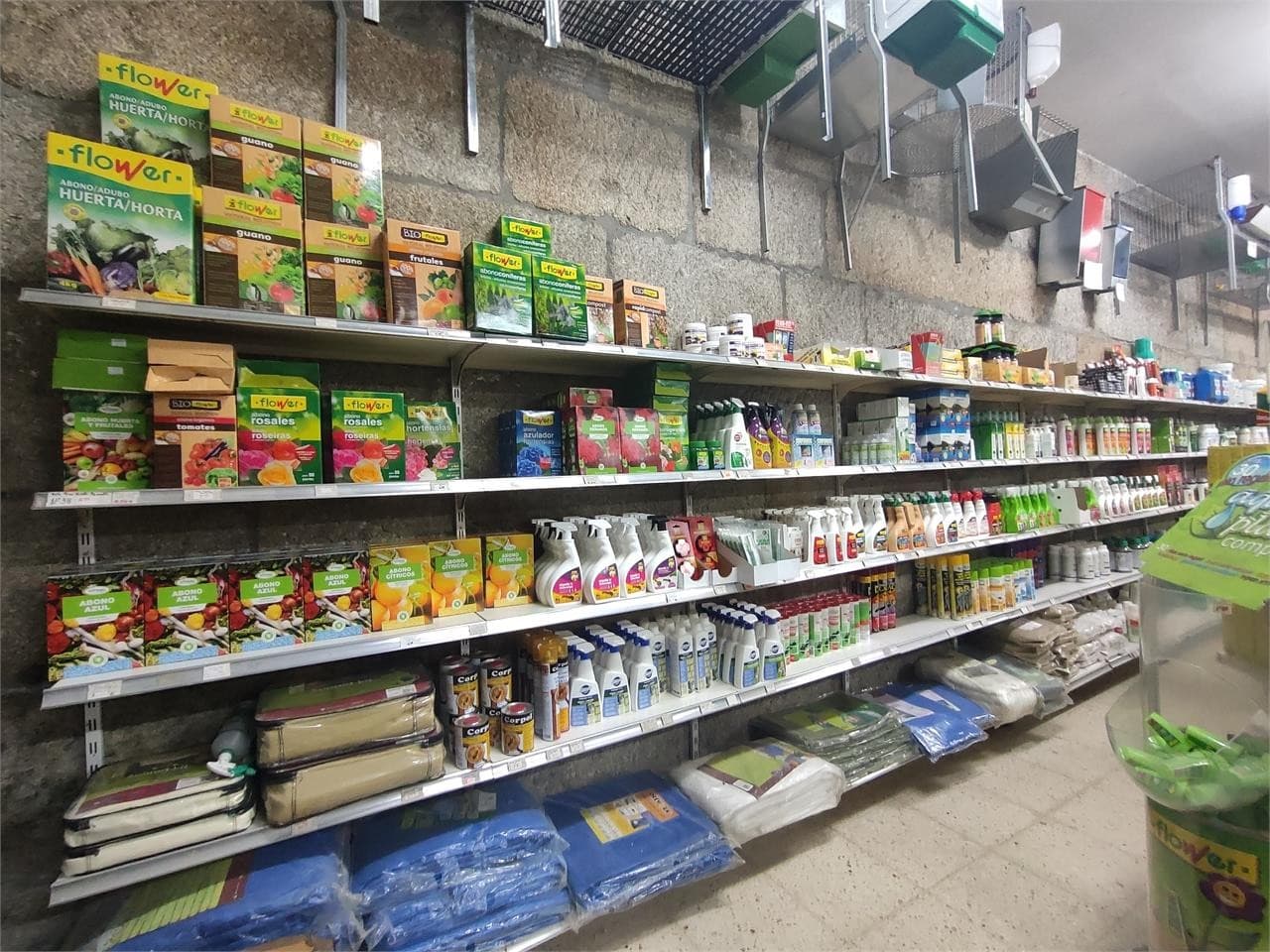 Abonos y piensos en Almacenes A. Rivera, Ourense