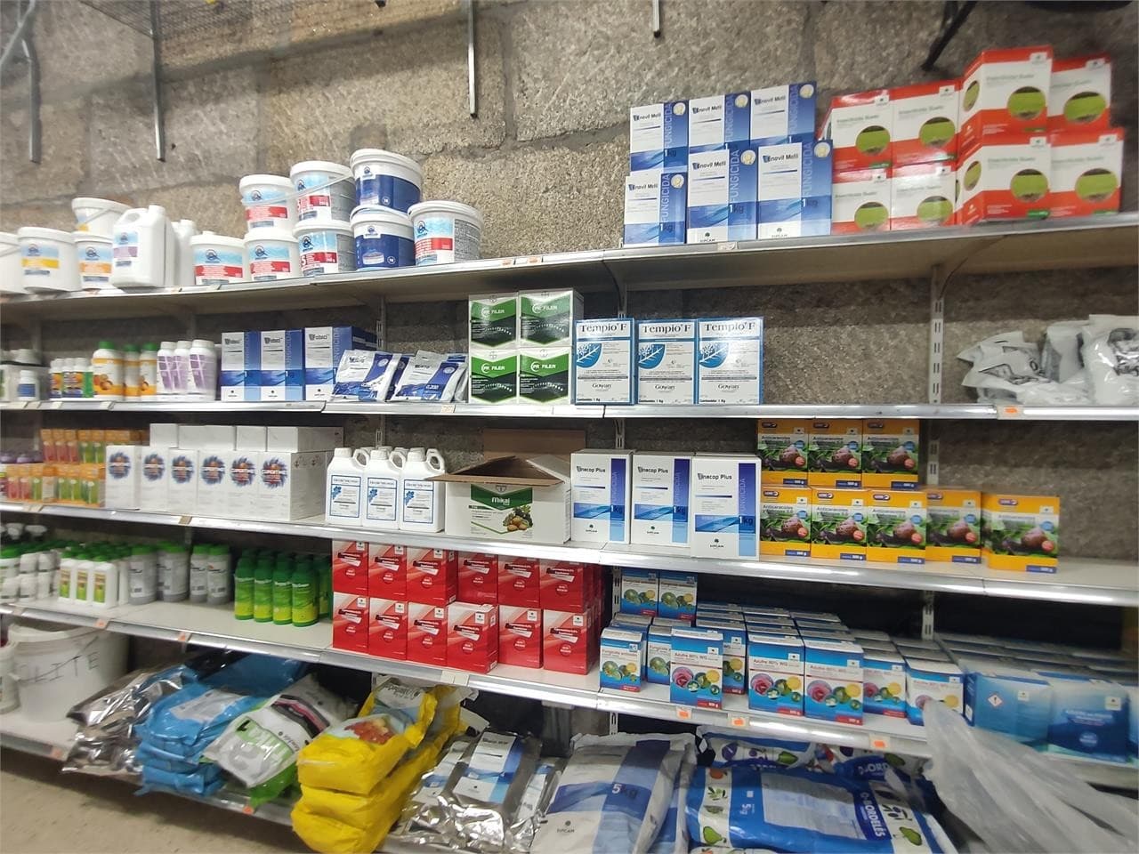 Asesoramiento sobre fertilizantes en Almacenes A. Rivera, Ourense
